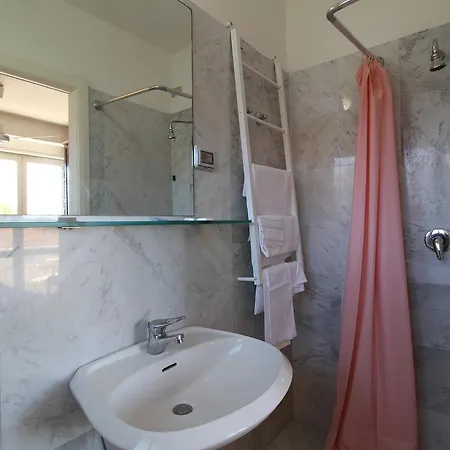 Gale Hotel 3*